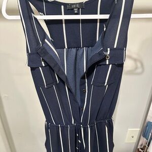 Iris Sleeveless Jumpsuit Size Medium